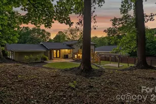 3400 Campbell Dr, Charlotte, NC 28205 - Photo 3