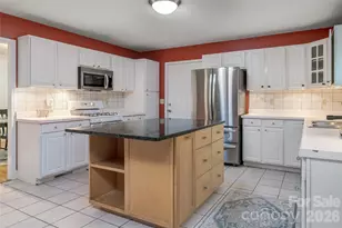 7 Timber Park Dr, Black Mountain, NC 28711 - Photo 25