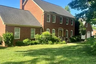 411 8th St SW, Conover, NC 28613 - Photo 3