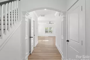 1238 N Sharon Amity Rd, Charlotte, NC 28211 - Photo 5