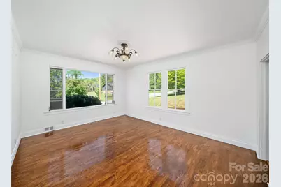 118 Robertson Street, Burnsville, NC 28714 - Photo 7