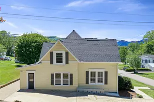 118 Robertson St, Burnsville, NC 28714 - Photo 41