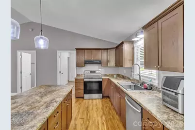 252 Oak Park Drive, Clyde, NC 28721 - Photo 15