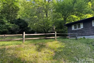 814 Mountain View Dr, Maggie Valley, NC 28751 - Photo 3