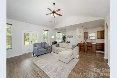 132 Beck Creek Circle, Flat Rock, NC 28731 - Photo 7