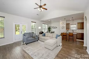 132 Beck Creek Cir, Flat Rock, NC 28731 - Photo 7