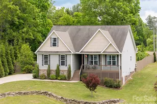 132 Beck Creek Cir, Flat Rock, NC 28731 - Photo 3