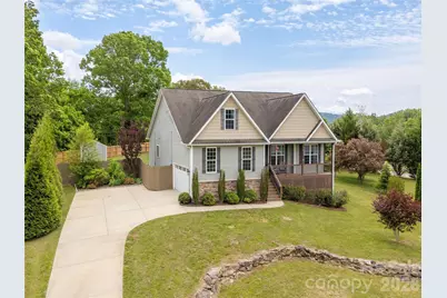 132 Beck Creek Circle, Flat Rock, NC 28731 - Photo 1
