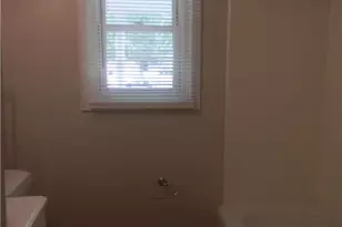 2827 Burbank Dr, Charlotte, NC 28216 - Photo 15