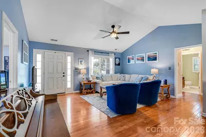 3353 48th Avenue Lane NE, Hickory, NC 28601 - Photo 9