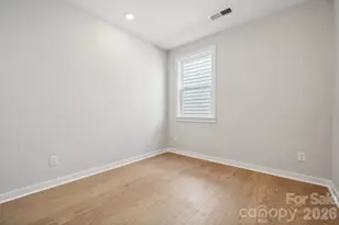 18427 Cv Lndg Rd, Charlotte, NC 28278 - Photo 11