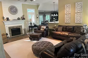 829 Savannah Pl Dr, Fort Mill, SC 29715 - Photo 5
