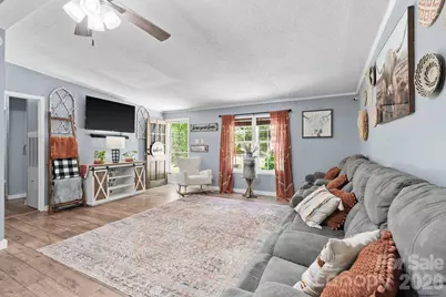 122 Fallswood Court, Hendersonville, NC 28739 - Photo 5
