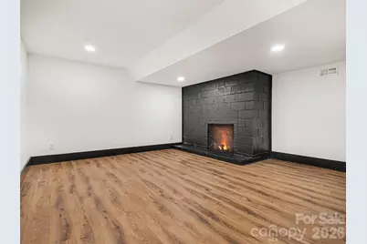 1831 Elizabeth Oaks Avenue, Charlotte, NC 28216 - Photo 45