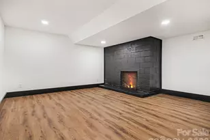 1831 Elizabeth Oaks Ave, Charlotte, NC 28216 - Photo 45