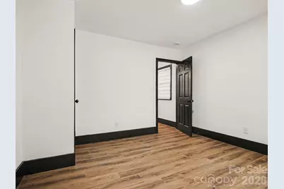 1831 Elizabeth Oaks Avenue, Charlotte, NC 28216 - Photo 19