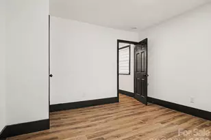 1831 Elizabeth Oaks Ave, Charlotte, NC 28216 - Photo 19