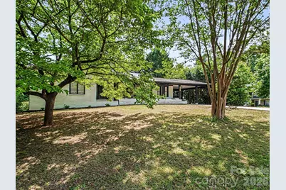 1831 Elizabeth Oaks Avenue, Charlotte, NC 28216 - Photo 3