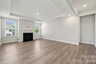 18214 Torchbearer Ln, Charlotte, NC 28278 - Photo 11