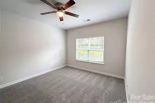5704 Woodard St, Charlotte, NC 28269 - Photo 11
