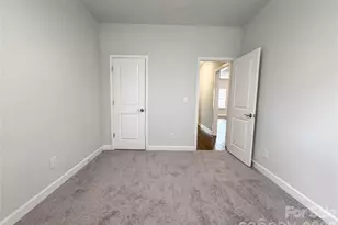 5704 Woodard St, Charlotte, NC 28269 - Photo 13