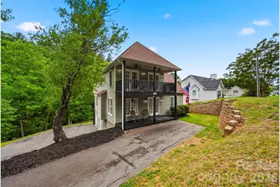 909 36th Avenue NW, Hickory, NC 28601 - Photo 1