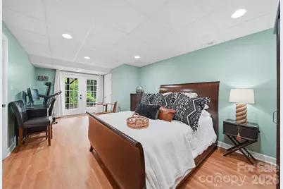 909 36th Avenue NW, Hickory, NC 28601 - Photo 29