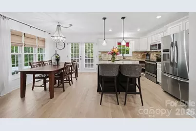 909 36th Avenue NW, Hickory, NC 28601 - Photo 11