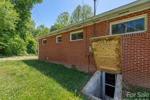 193 Old Howell Ml Rd, Waynesville, NC 28786 - Photo 23