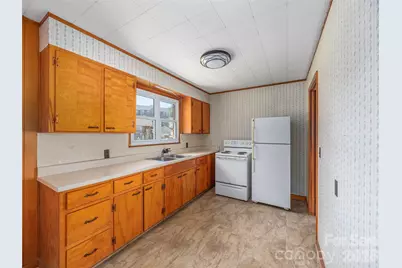193 Old Howell Mill Road, Waynesville, NC 28786 - Photo 5