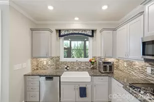 7111 Overjoyed Crossing, Charlotte, NC 28215 - Photo 11