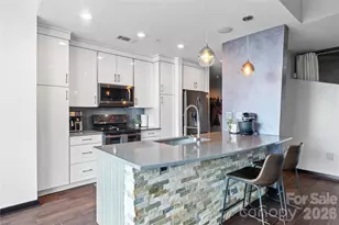 210 N Church St, Charlotte, NC 28202 - Photo 15