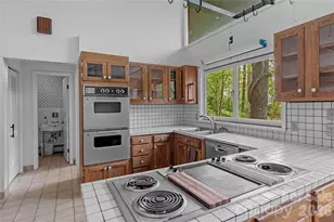 2051 Royall Dr, Winston Salem, NC 27106 - Photo 9