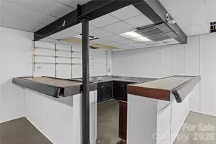 2051 Royall Dr, Winston Salem, NC 27106 - Photo 29