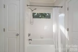 1617 Brook Rd, Charlotte, NC 28205 - Photo 35