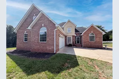 106 Woodfield Lane, Cherryville, NC 28021 - Photo 15