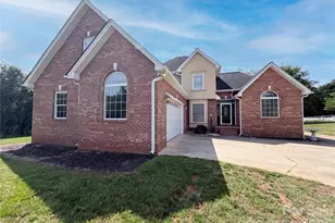 106 Woodfield Ln, Cherryville, NC 28021 - Photo 15