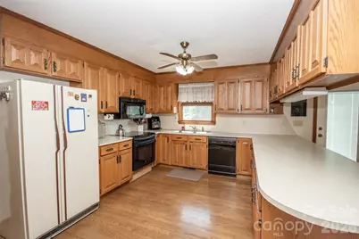 151 Meadow Oaks Drive, Statesville, NC 28625 - Photo 9