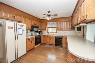 151 Meadow Oaks Dr, Statesville, NC 28625 - Photo 9