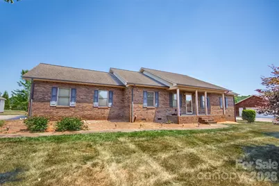 151 Meadow Oaks Drive, Statesville, NC 28625 - Photo 3