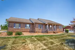 151 Meadow Oaks Dr, Statesville, NC 28625 - Photo 3