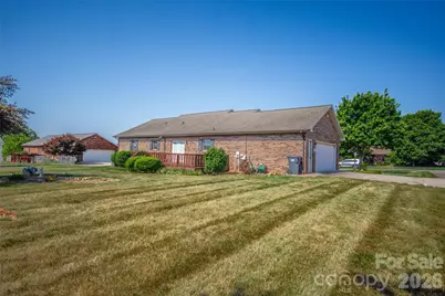 151 Meadow Oaks Drive, Statesville, NC 28625 - Photo 37