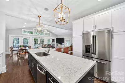 2127 Crescent Avenue, Charlotte, NC 28207 - Photo 19