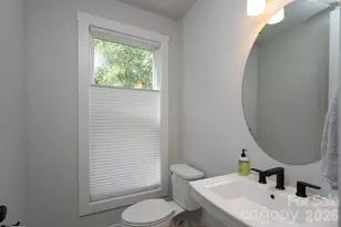 5018 Tiny Ln, Charlotte, NC 28203 - Photo 9