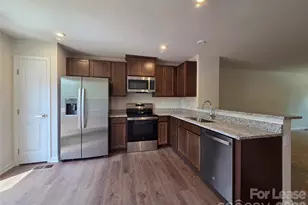 3251 Dannelly Towns Aly, Charlotte, NC 28208 - Photo 7