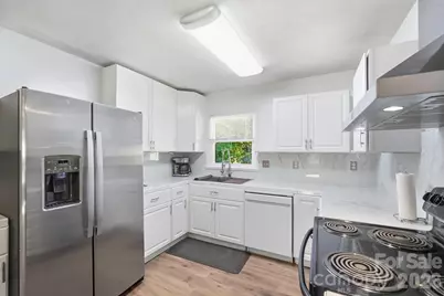 6301 Dwightware Boulevard, Charlotte, NC 28227 - Photo 13