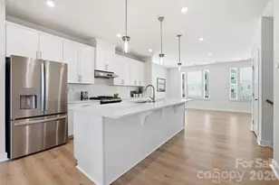 921 Portrush Ln, Tega Cay, SC 29708 - Photo 5
