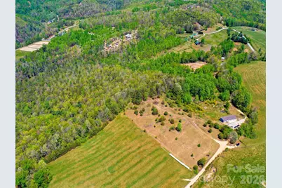 3646 Summer Road, Hendersonville, NC 28792 - Photo 9