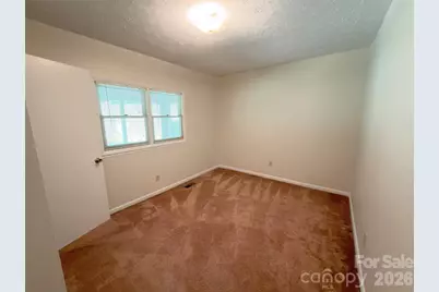 22 McMinn Road, Hendersonville, NC 28792 - Photo 17
