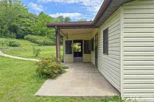 22 McMinn Rd, Hendersonville, NC 28792 - Photo 29